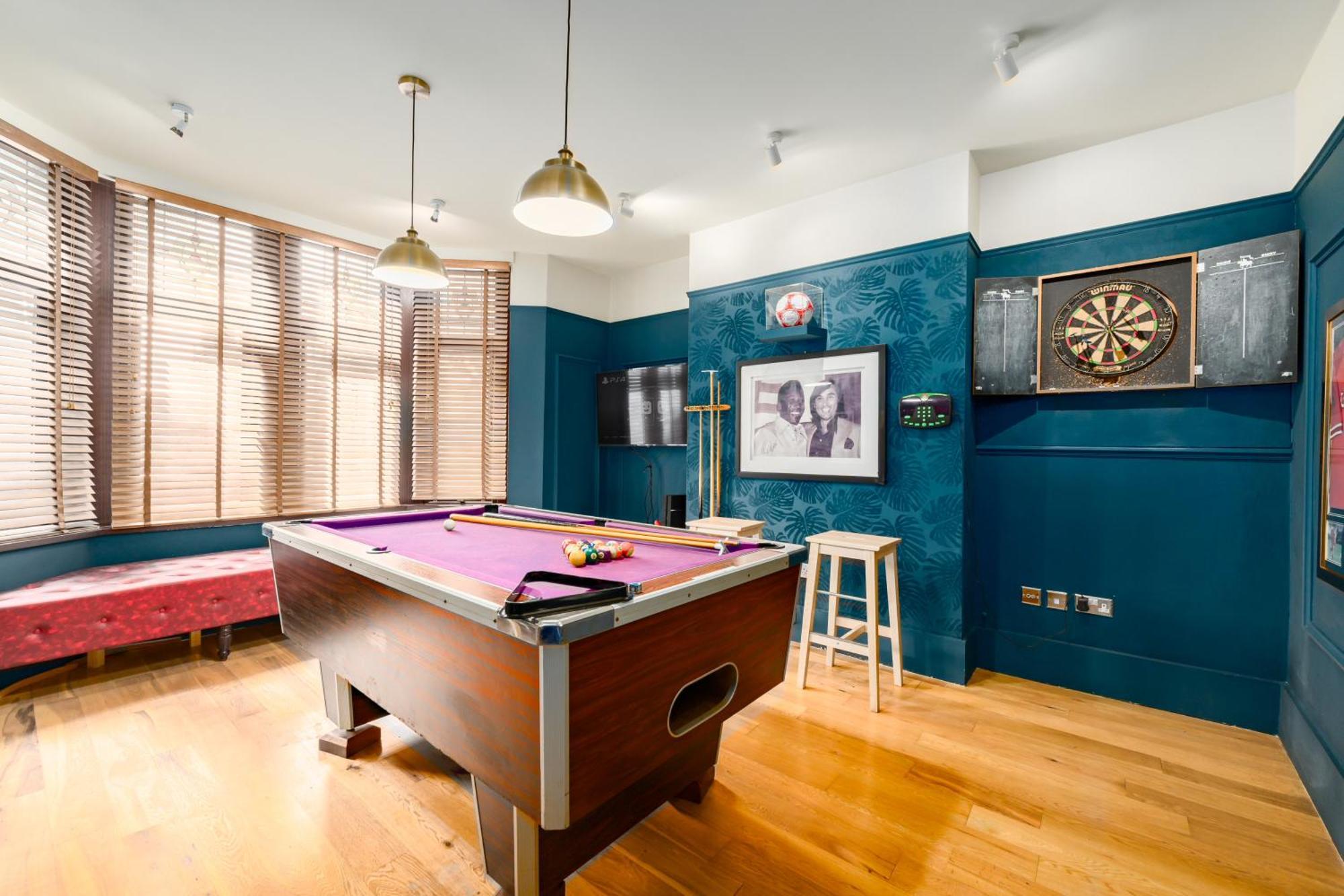 City Retreat, Spacious 4 Bed House, Games Room, Parking, Hot Tub & Bbq Cardiff Exteriör bild