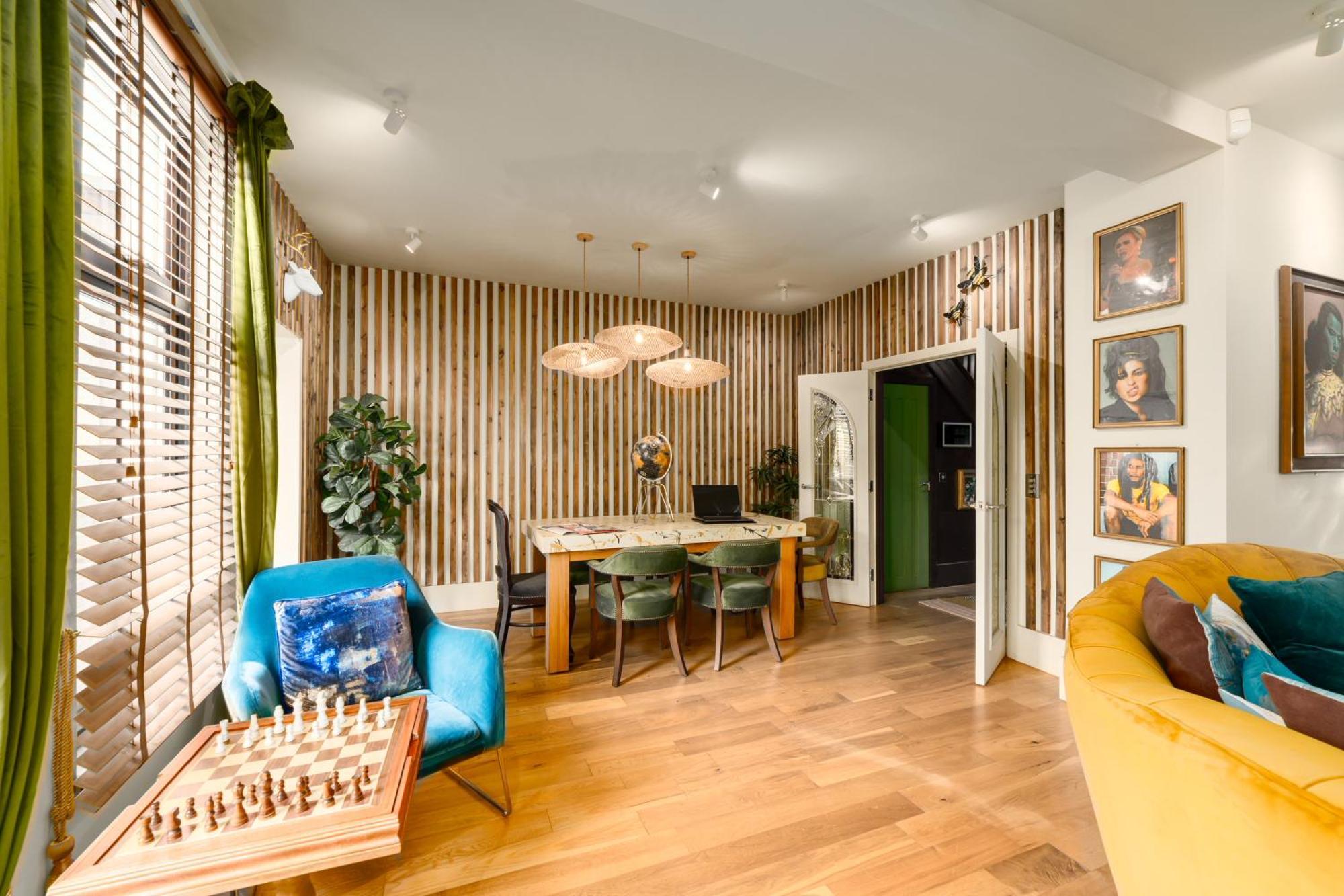 City Retreat, Spacious 4 Bed House, Games Room, Parking, Hot Tub & Bbq Cardiff Exteriör bild