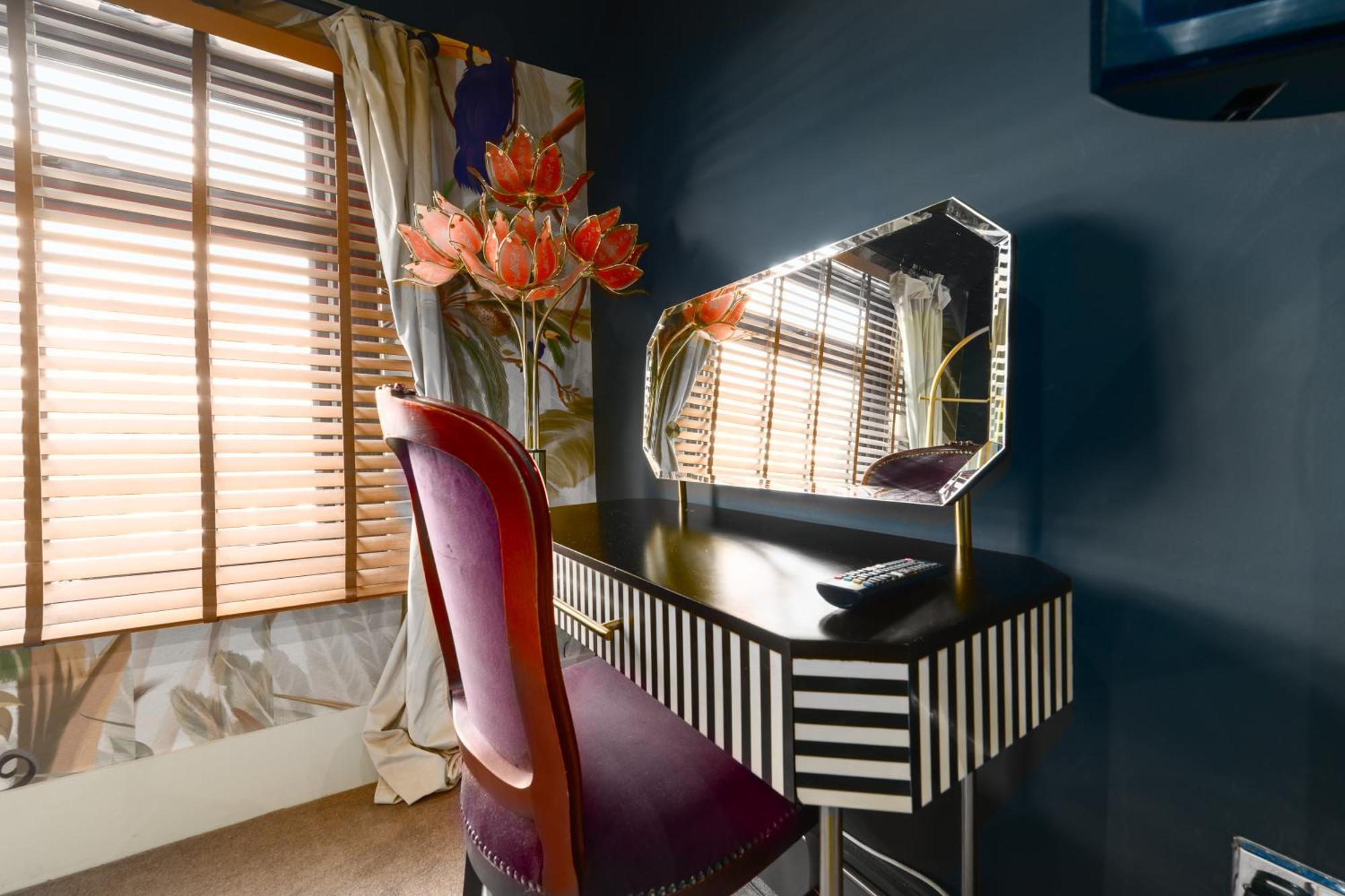 City Retreat, Spacious 4 Bed House, Games Room, Parking, Hot Tub & Bbq Cardiff Exteriör bild