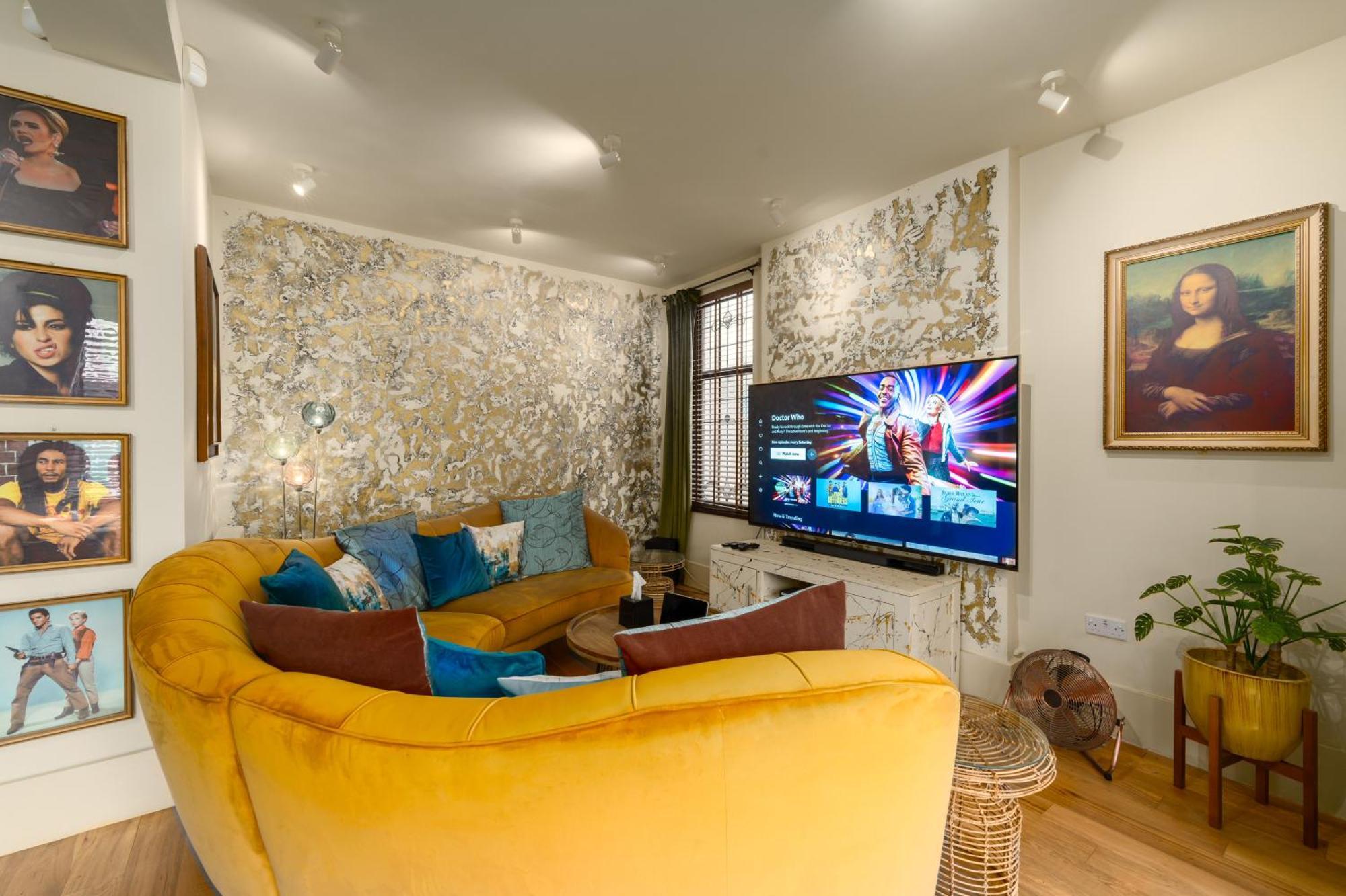 City Retreat, Spacious 4 Bed House, Games Room, Parking, Hot Tub & Bbq Cardiff Exteriör bild