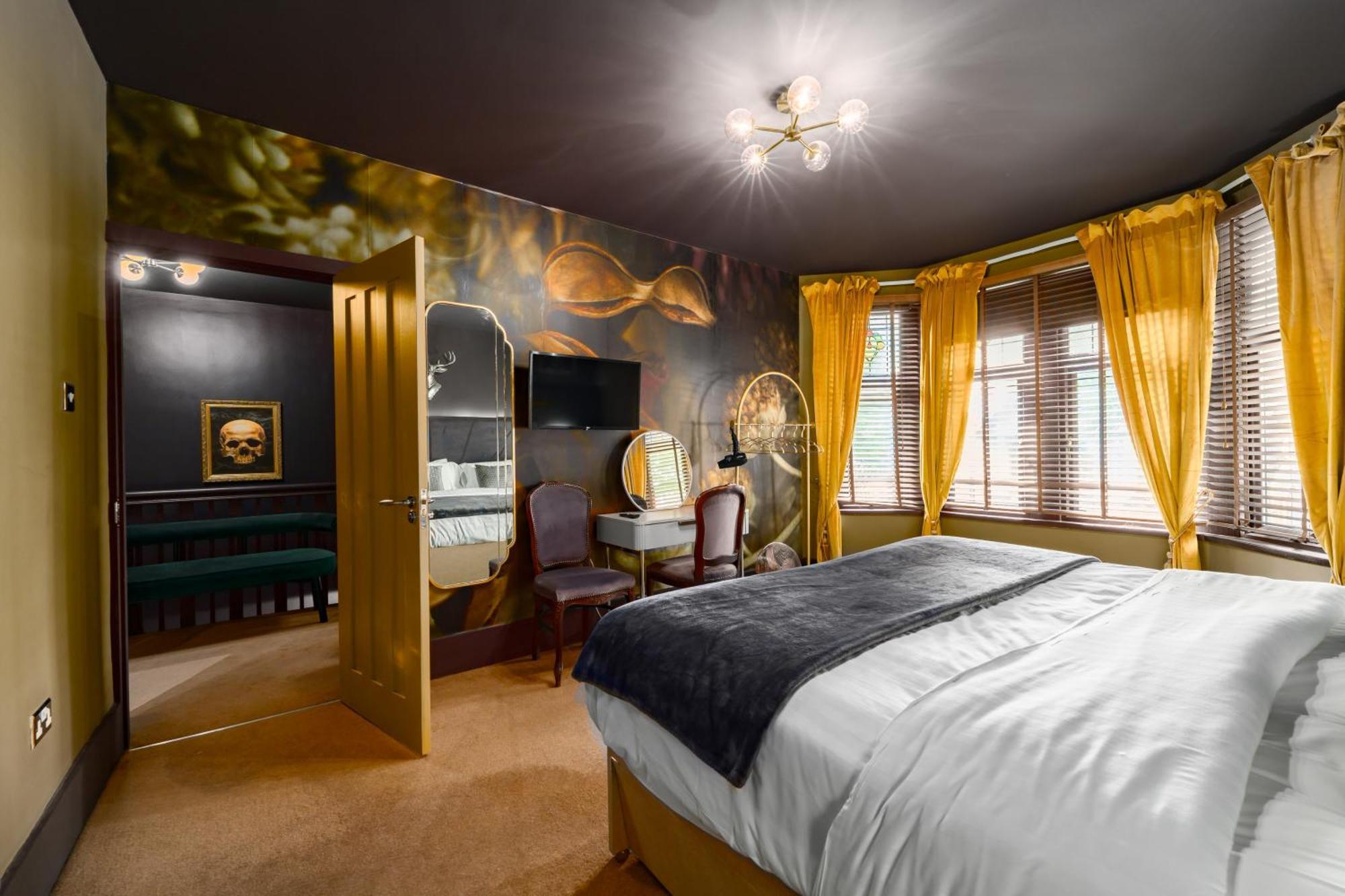 City Retreat, Spacious 4 Bed House, Games Room, Parking, Hot Tub & Bbq Cardiff Exteriör bild