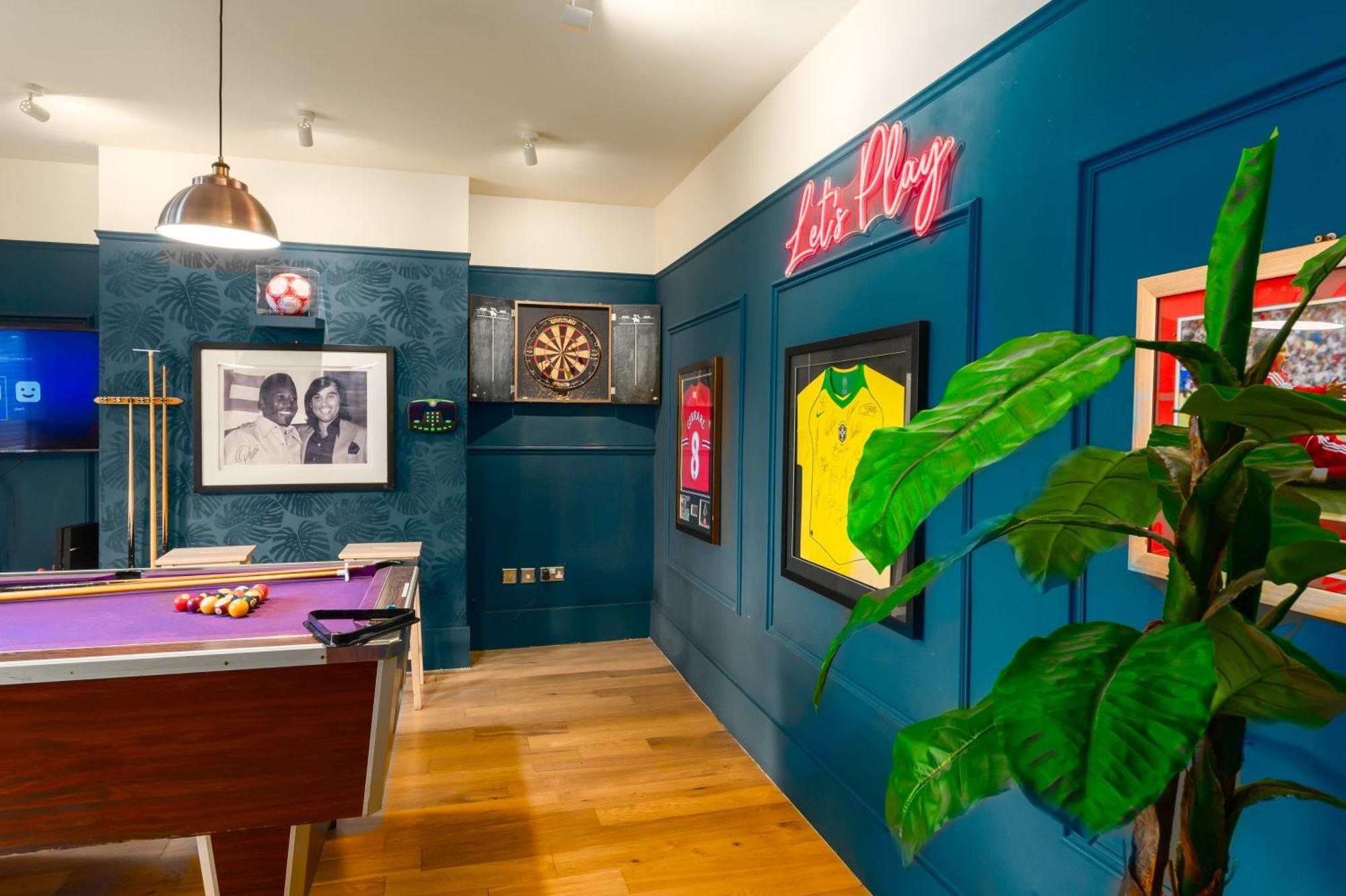 City Retreat, Spacious 4 Bed House, Games Room, Parking, Hot Tub & Bbq Cardiff Exteriör bild